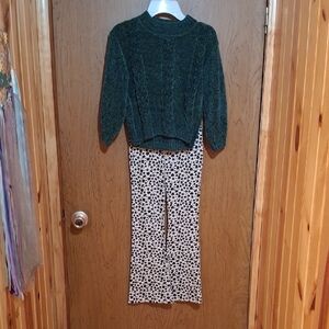 Jessica Simpson Green Sweater and Leopard Print Pants Set
